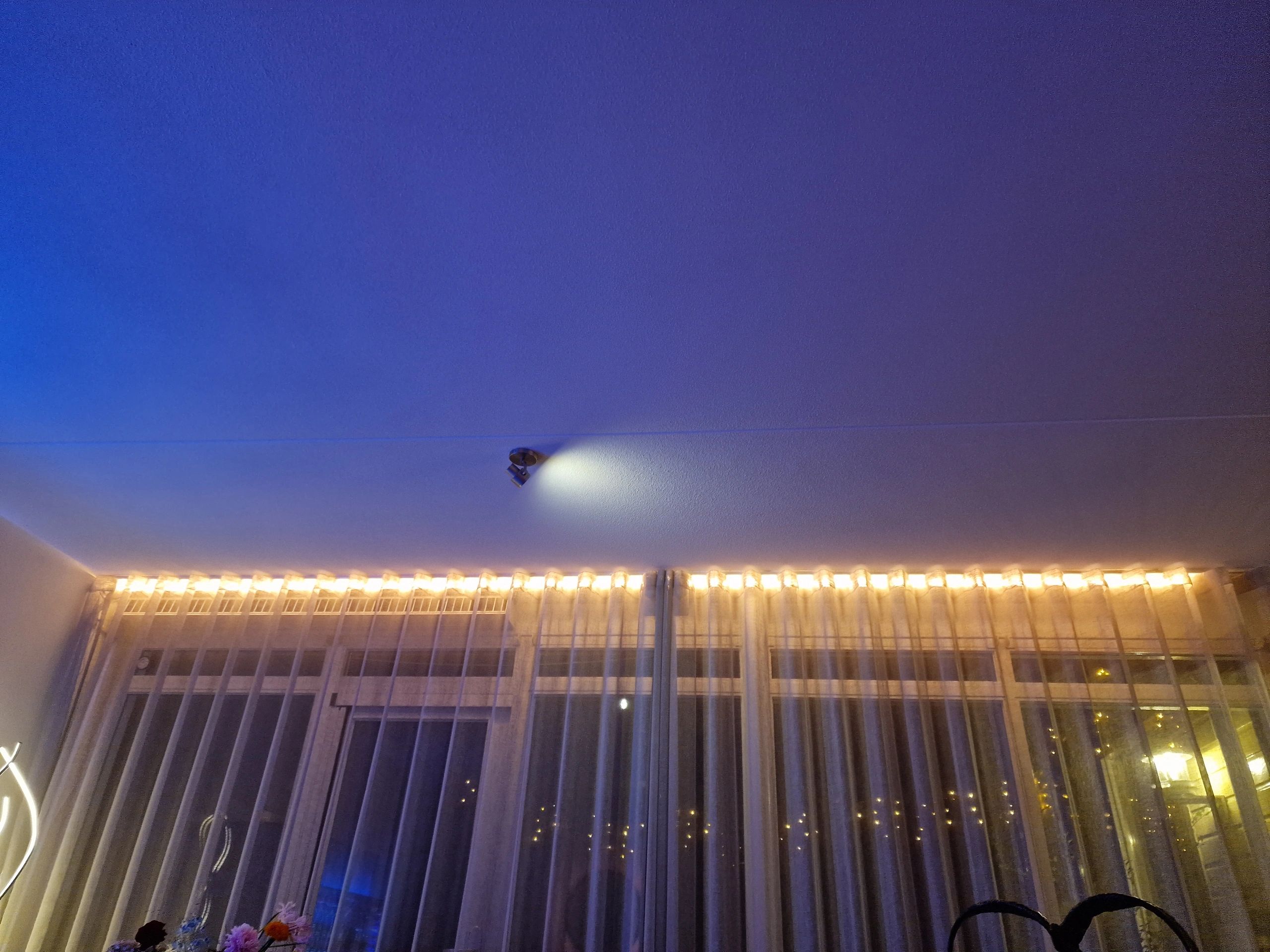 Ledstrip hoekprofiel 1 meter ronde afdekkap breed 30 mm